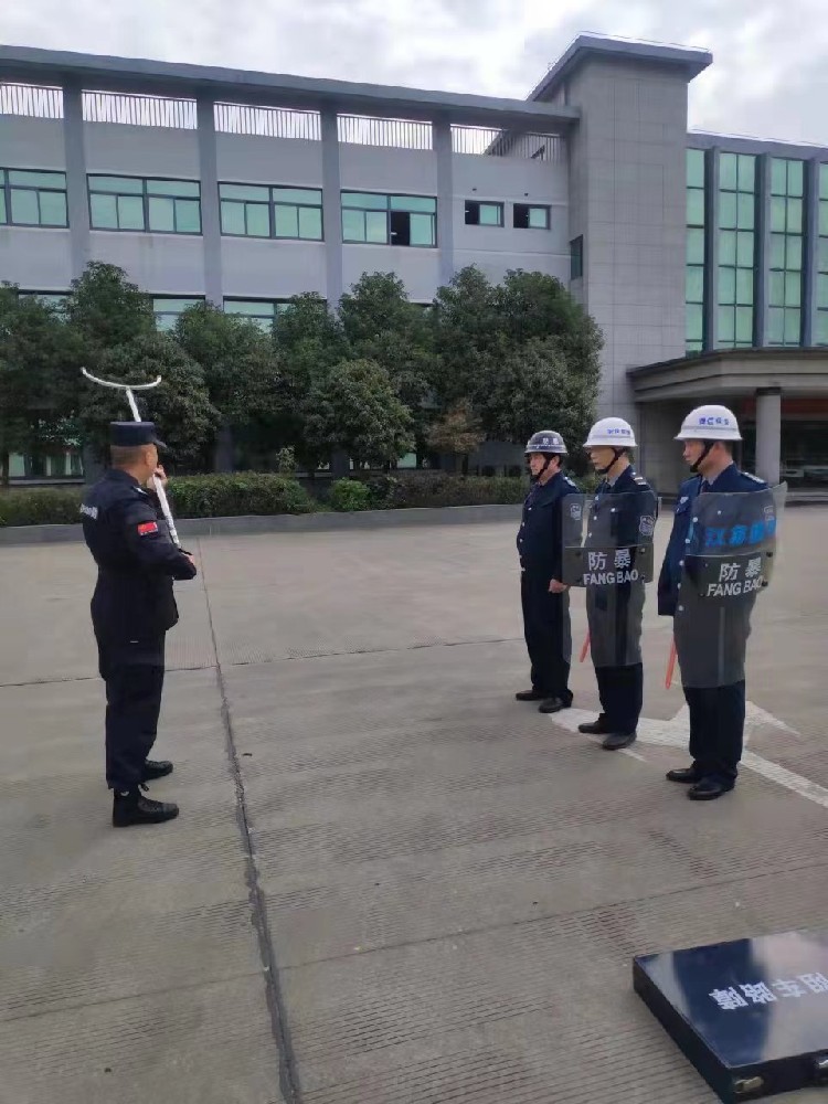 昆山保安公司在进行保安培训时应注意什么?